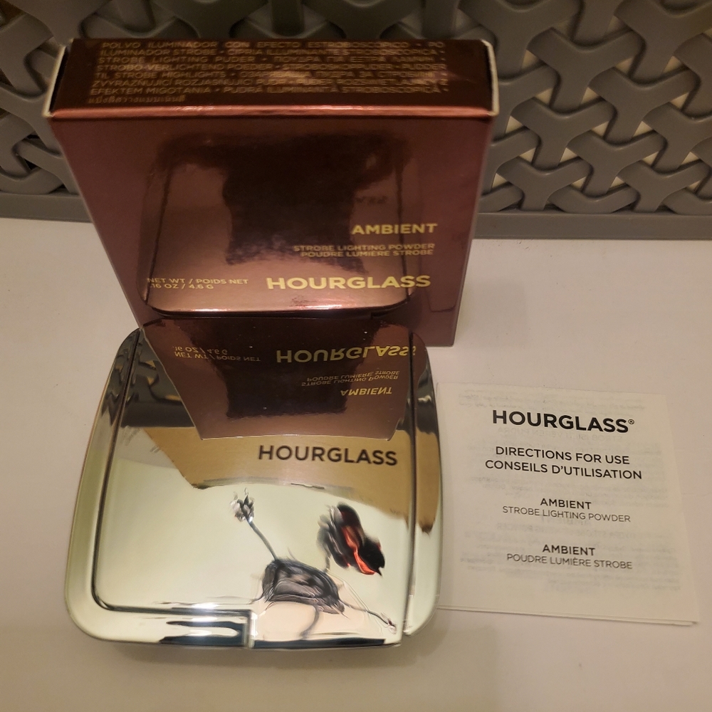 Hourglass AMBIENT STROBE LIGHTING POWDER Euphoric Strobe Light. BNIB - Picture 4 of 6